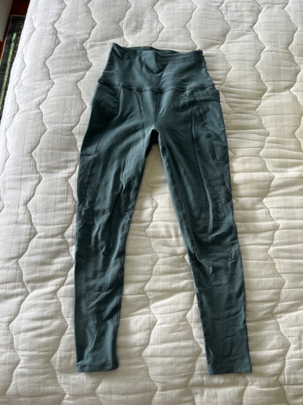 Beyond Yoga High Waisted Leggings with Pockets